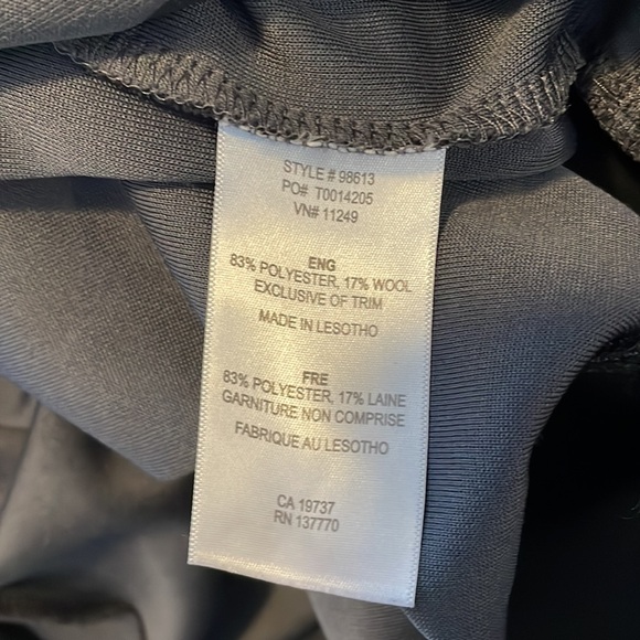 Elevate Black Blazer Sweater. Beautiful Soft Jersey. Dress up or Down ๐ - Picture 5 of 8